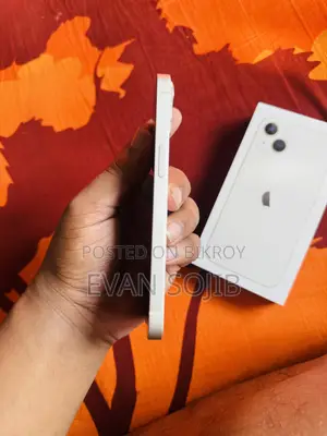 Apple iPhone 13 128 GB White