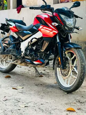 Bajaj Pulsar NS 160 2021 Red
