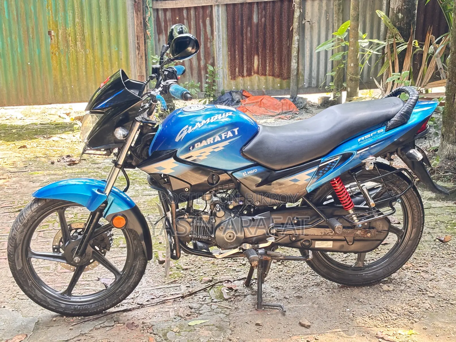 Hero Glamour 2022 Blue