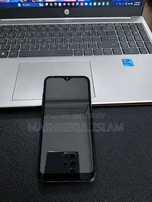 স্যামসাং গ্যালাক্সি এম০১ ৩২ জিবি কালো