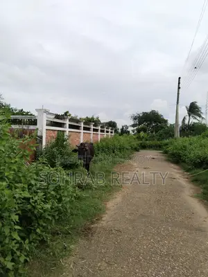 ৫ কাঠা উত্তরমুখী/৬০ ফুট রোড, সেক্টর #১৬/এ, উত্তরা।
