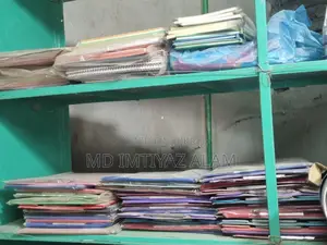 Shop display showcase