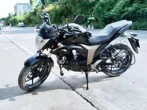 সুজুকি জিক্সার ২০২৩ ব্ল্যাক