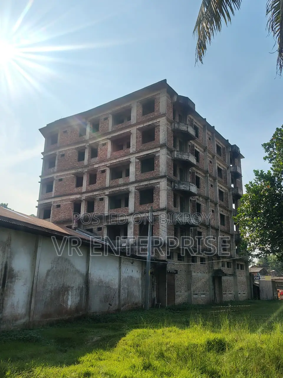 দৌলতপুর প্রাইম লোকেশনে ৩৭ কাঠা রেডি অবকাঠামোসহ প্রিমিয়াম জমি বিক্রি