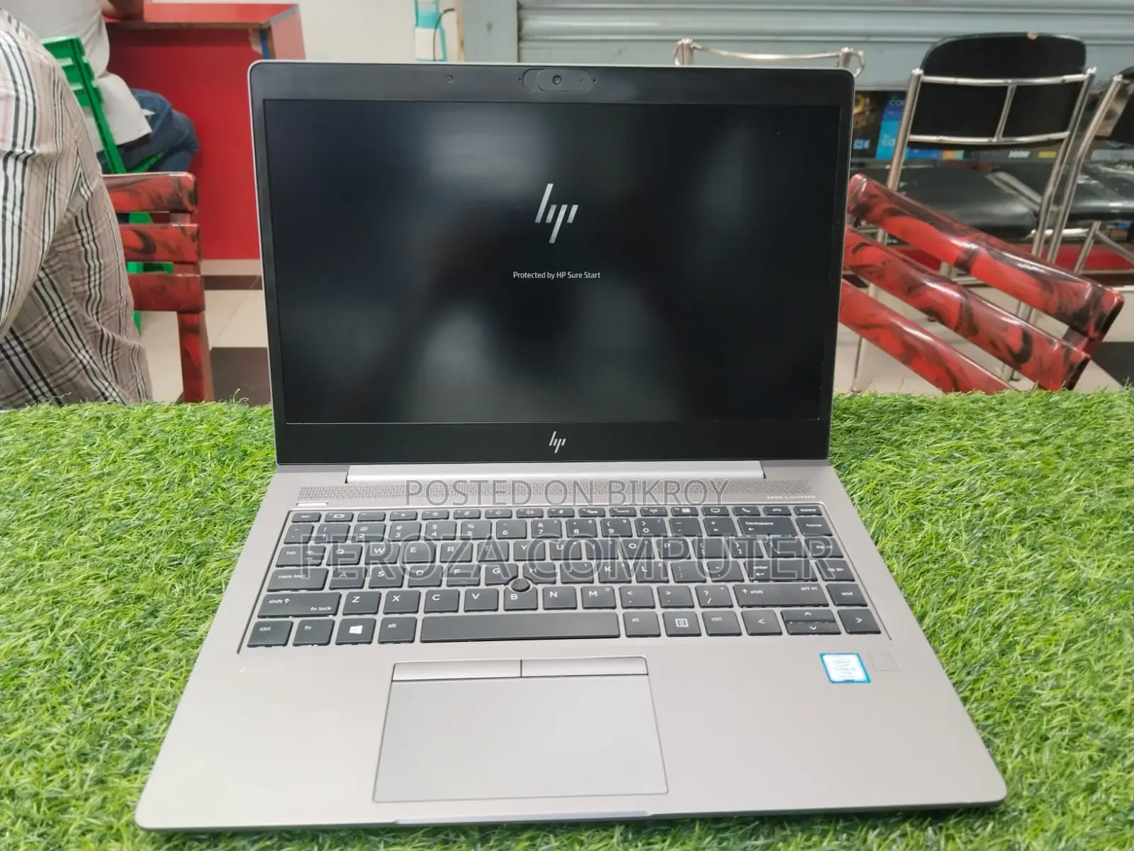 Laptop HP EliteBook 840 G8 8GB Intel Core i7 HDD+SSD 256GB
