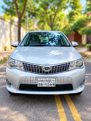 Silver Toyota Axio 2012