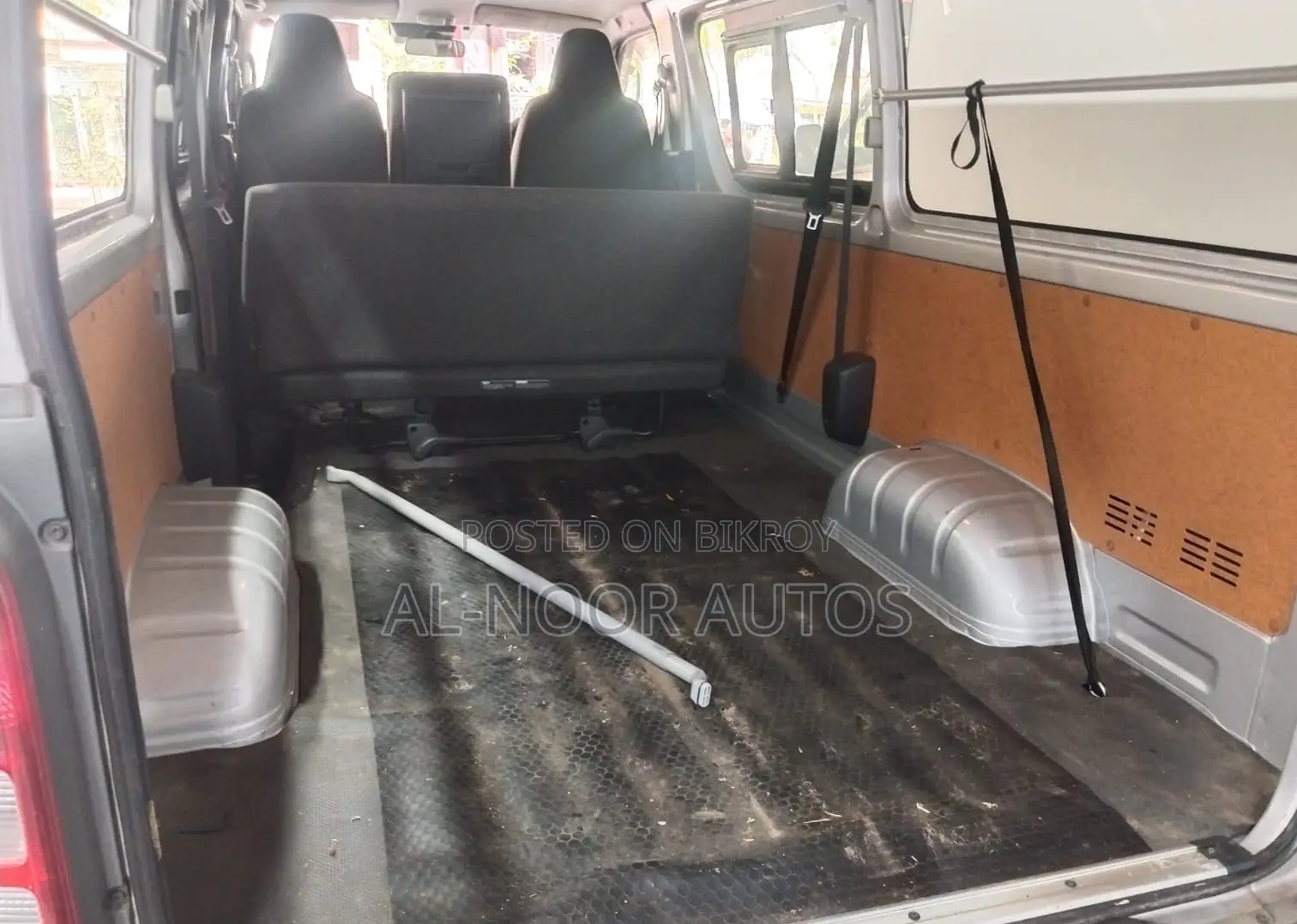 Toyota HiAce 2021 Silver
