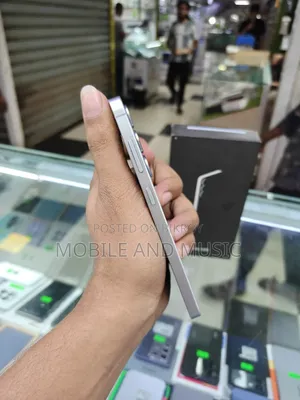 Samsung Galaxy S25 128 GB Silver