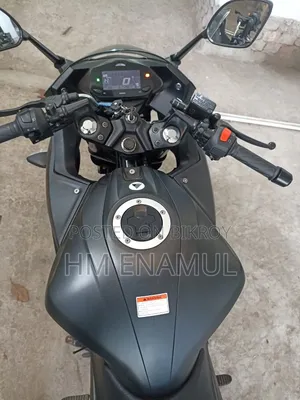 সুজুকি জিক্সার এসএফ ২০২৬ কালো