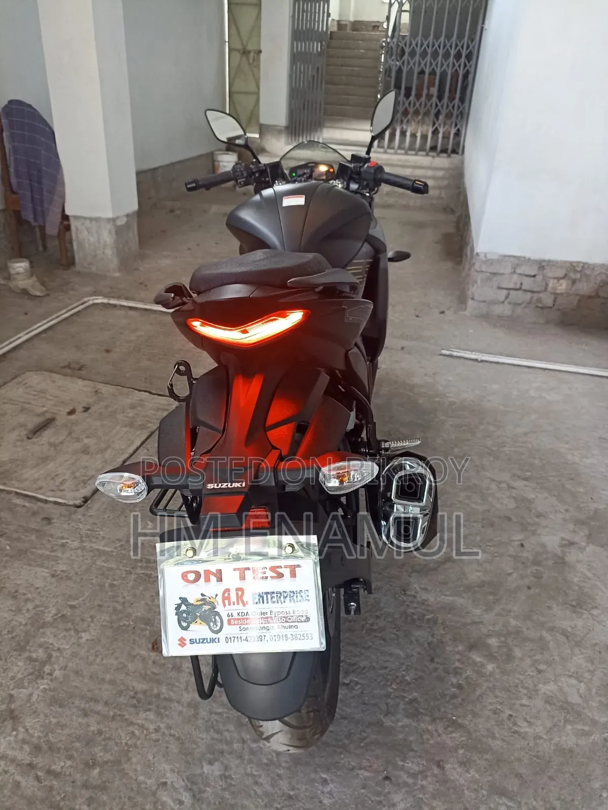 সুজুকি জিক্সার এসএফ ২০২৬ কালো