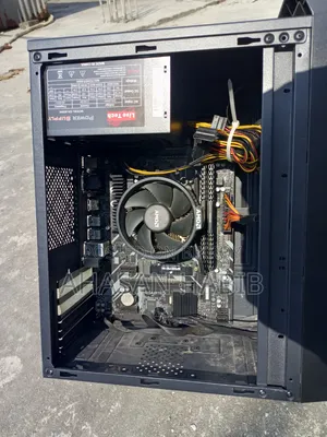 Desktop Computer 16GB AMD Ryzen 5 SSD 500GB