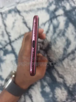 Vivo V50 128 GB Pink