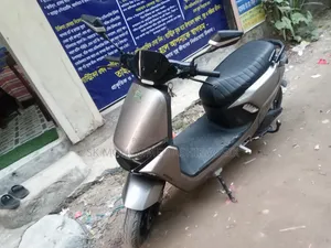 মোটরসাইকেল ২০২৬ সিলভার