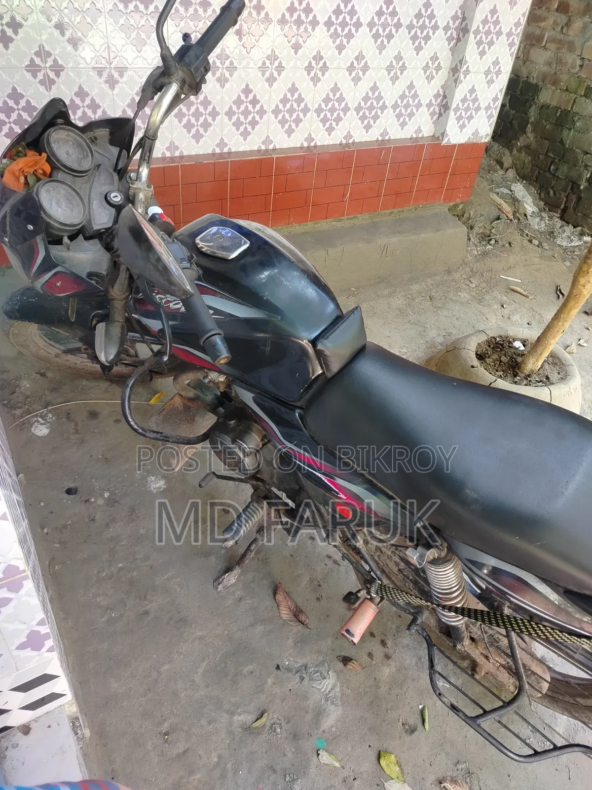 Bajaj Discover 100 2017 Black