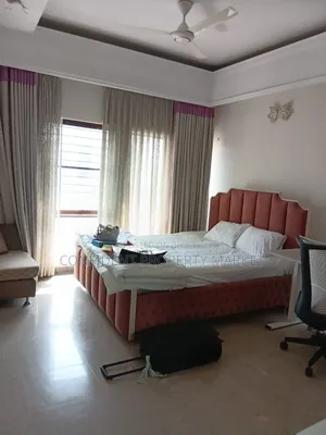 বারিধারায় ভাড়ার জন্য আসবাবপত্রসহ ৪ শোবার ঘরের অ্যাপার্টমেন্ট
