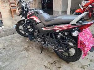 টিভিএস মেট্রো ২০১৮ কালো
