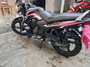 টিভিএস মেট্রো ২০১৮ কালো