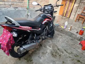 টিভিএস মেট্রো ২০১৮ কালো