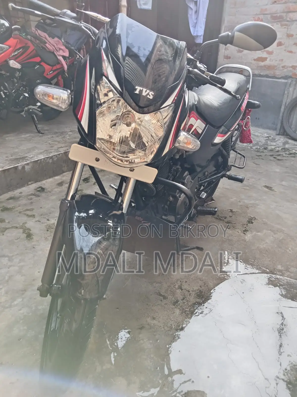 টিভিএস মেট্রো ২০১৮ কালো
