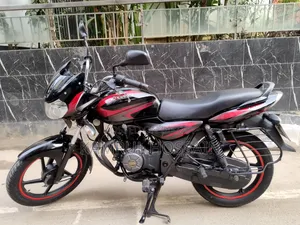 বাজাজ ডিসকভার ১২৫ ২০১৩ কালো