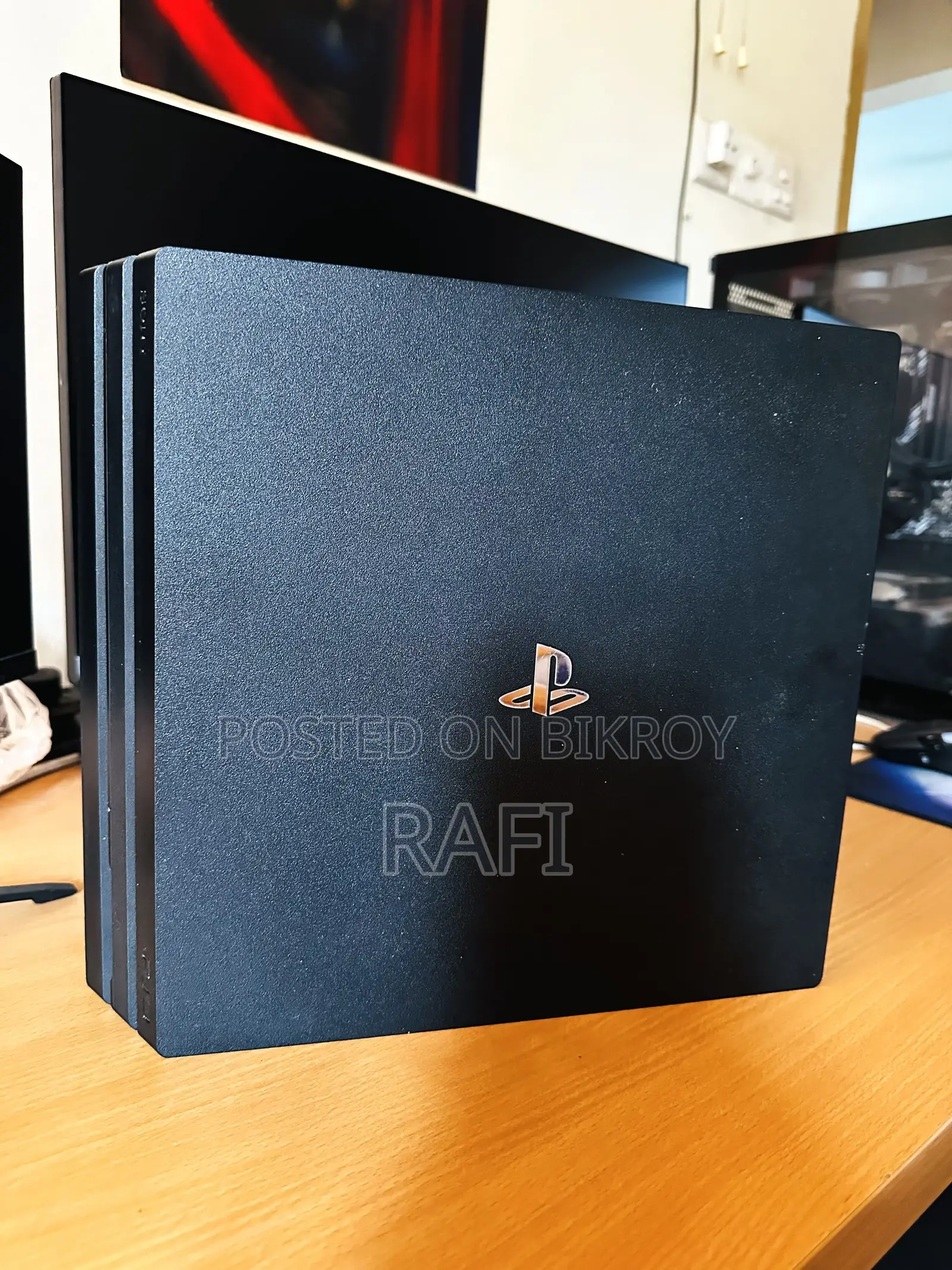 Sony PlayStation 4 Pro 1TB (Non-Jailbroken)