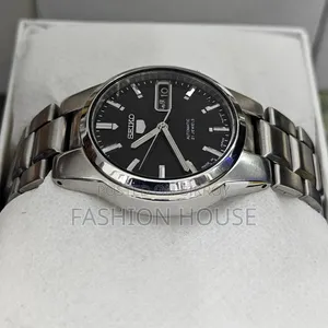 Seiko 5 Automatic 21 Jewels Men's Watch | Black Dial | Stainless Steel