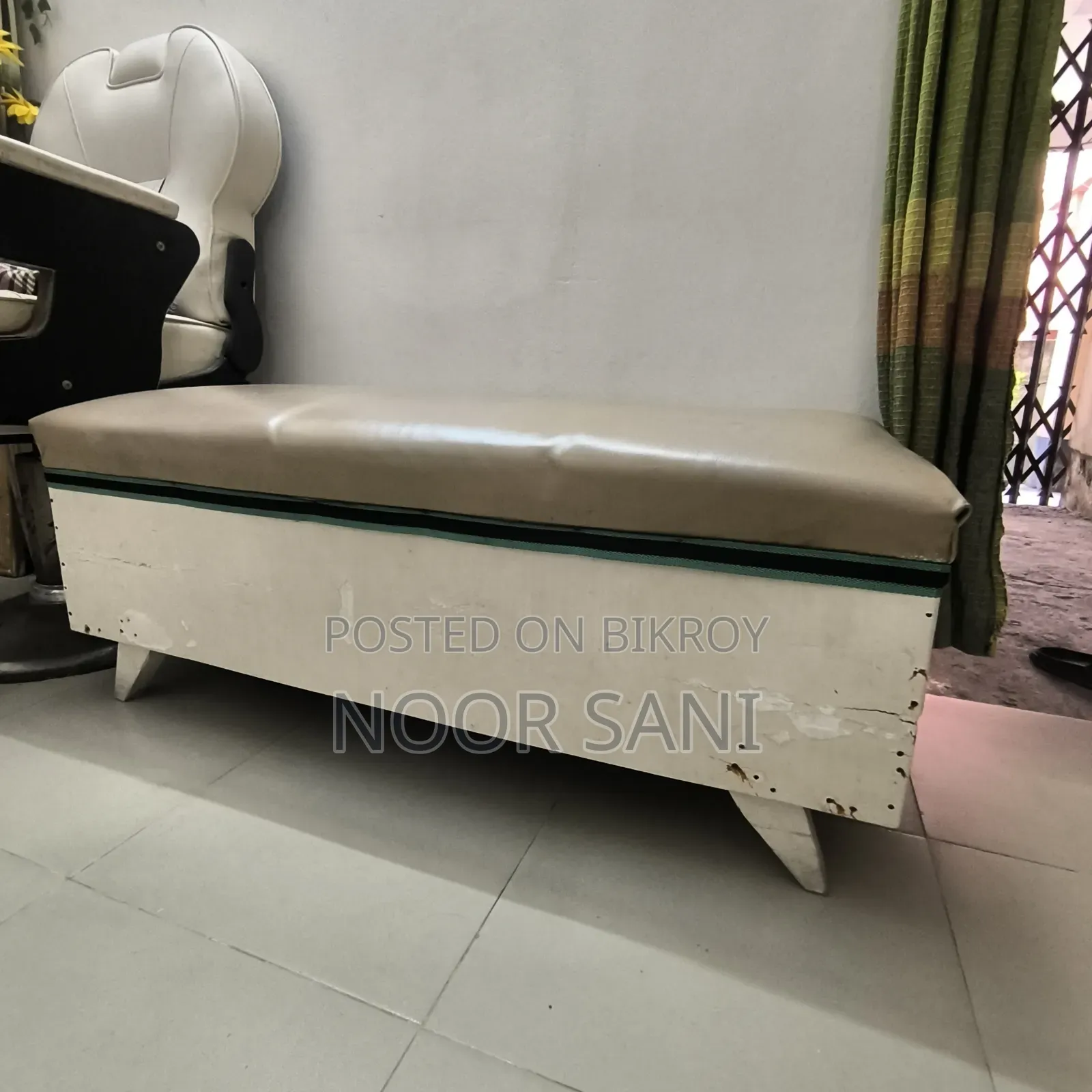 ব্যবহৃত সোফা বিক্রির জন্য – ২ ফুট × ৫ ফুট