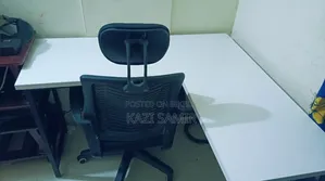এল-শেপড কর্নার ওয়ার্কস্টেশন ডেস্ক এবং চেয়ার