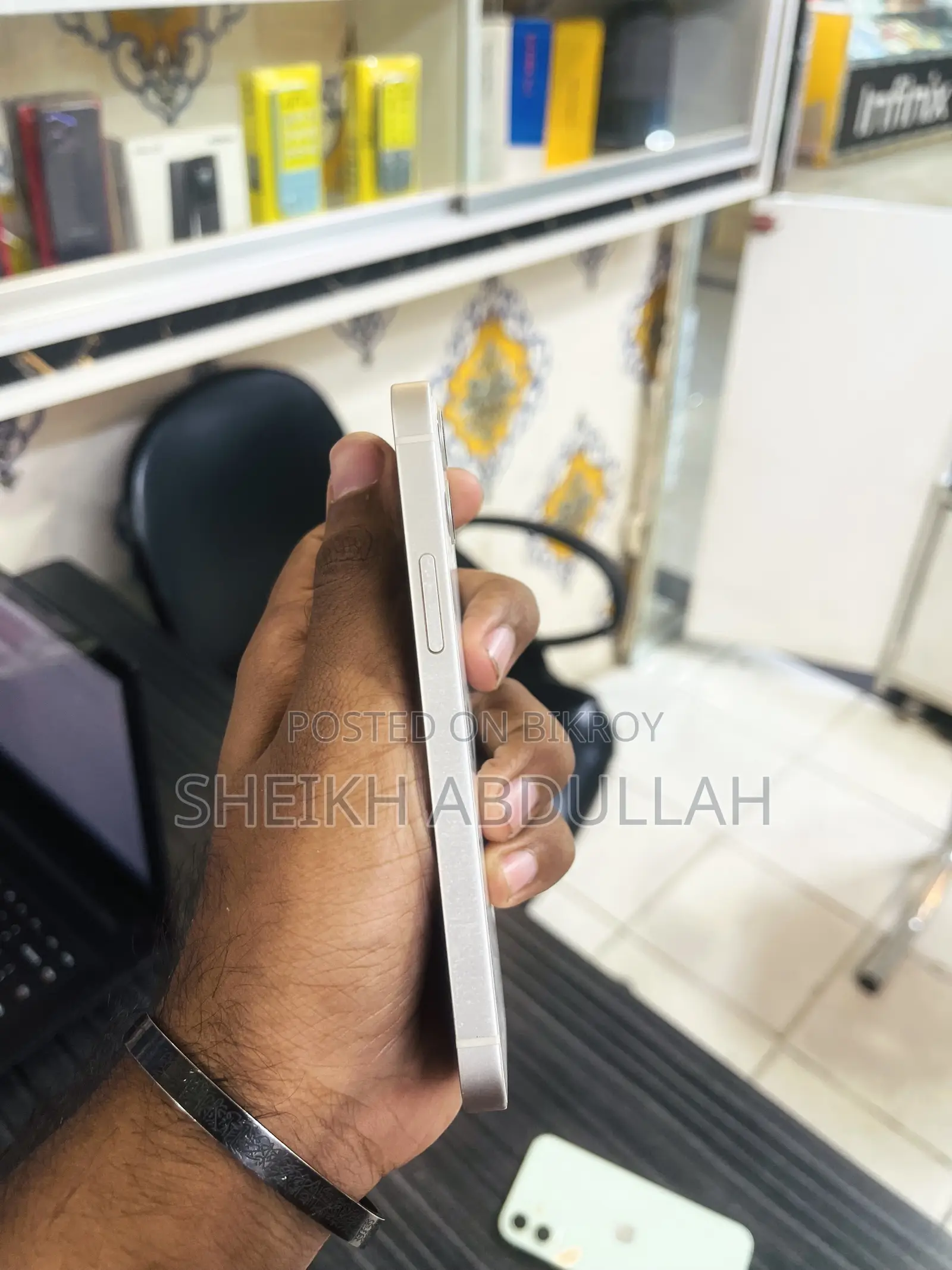 অ্যাপল আইফোন ১২ মিনি ১২৮ জিবি হোয়াইট