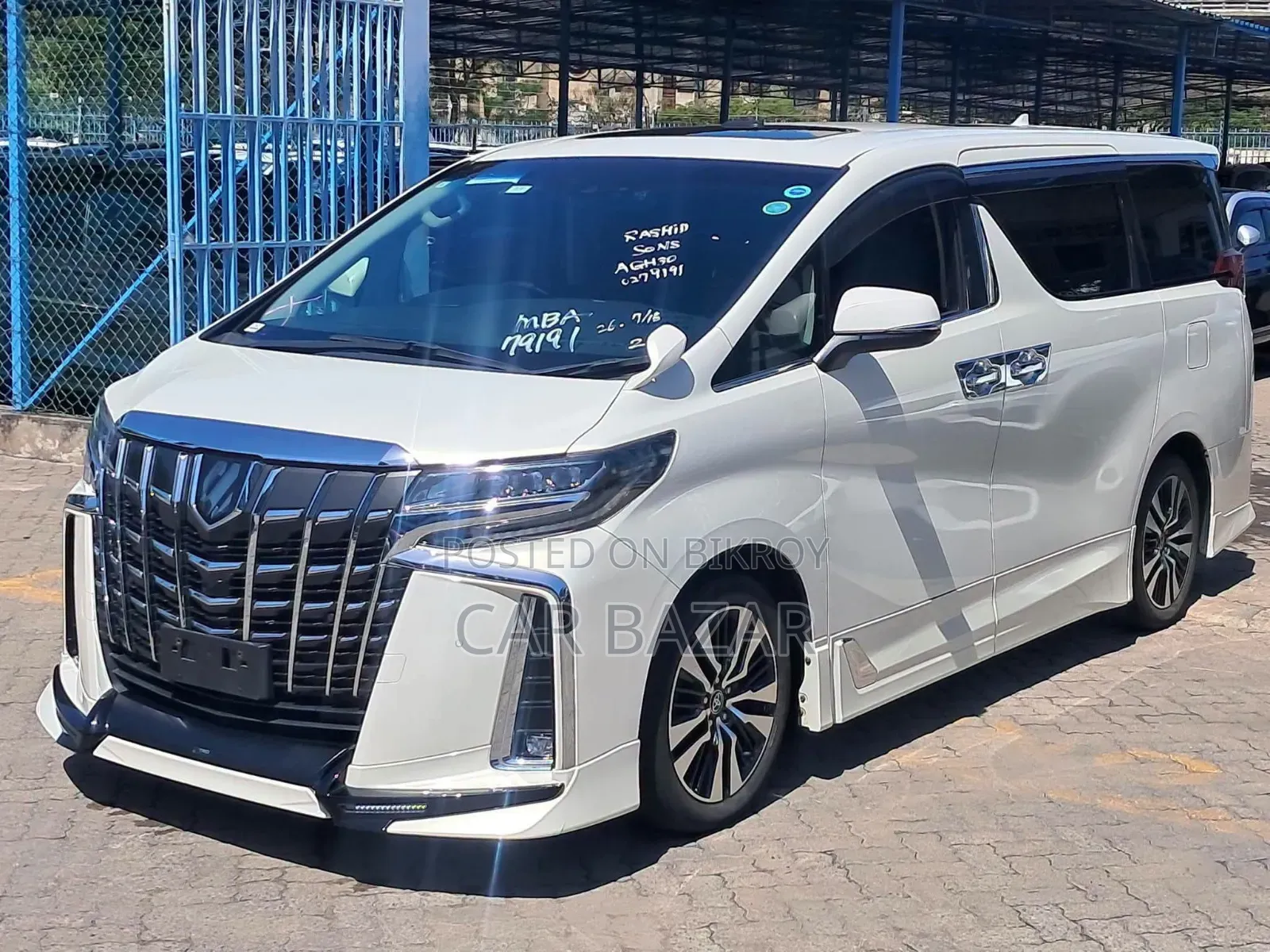 Toyota Alphard 2.5 Hybrid AWD 2020 White