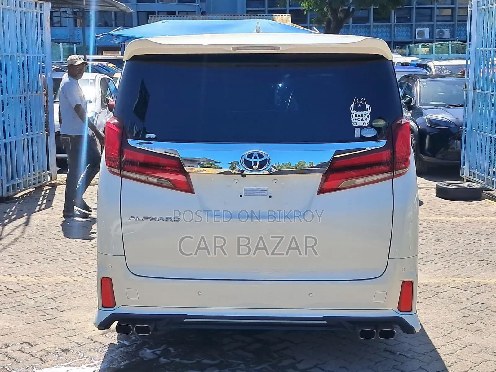 Toyota Alphard 2.5 Hybrid AWD 2020 White