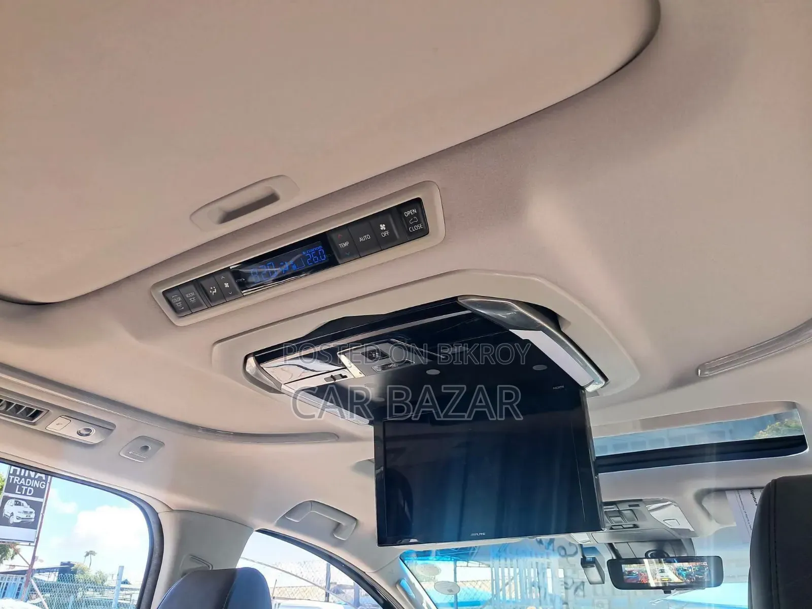 Toyota Alphard 2.5 Hybrid AWD 2020 White