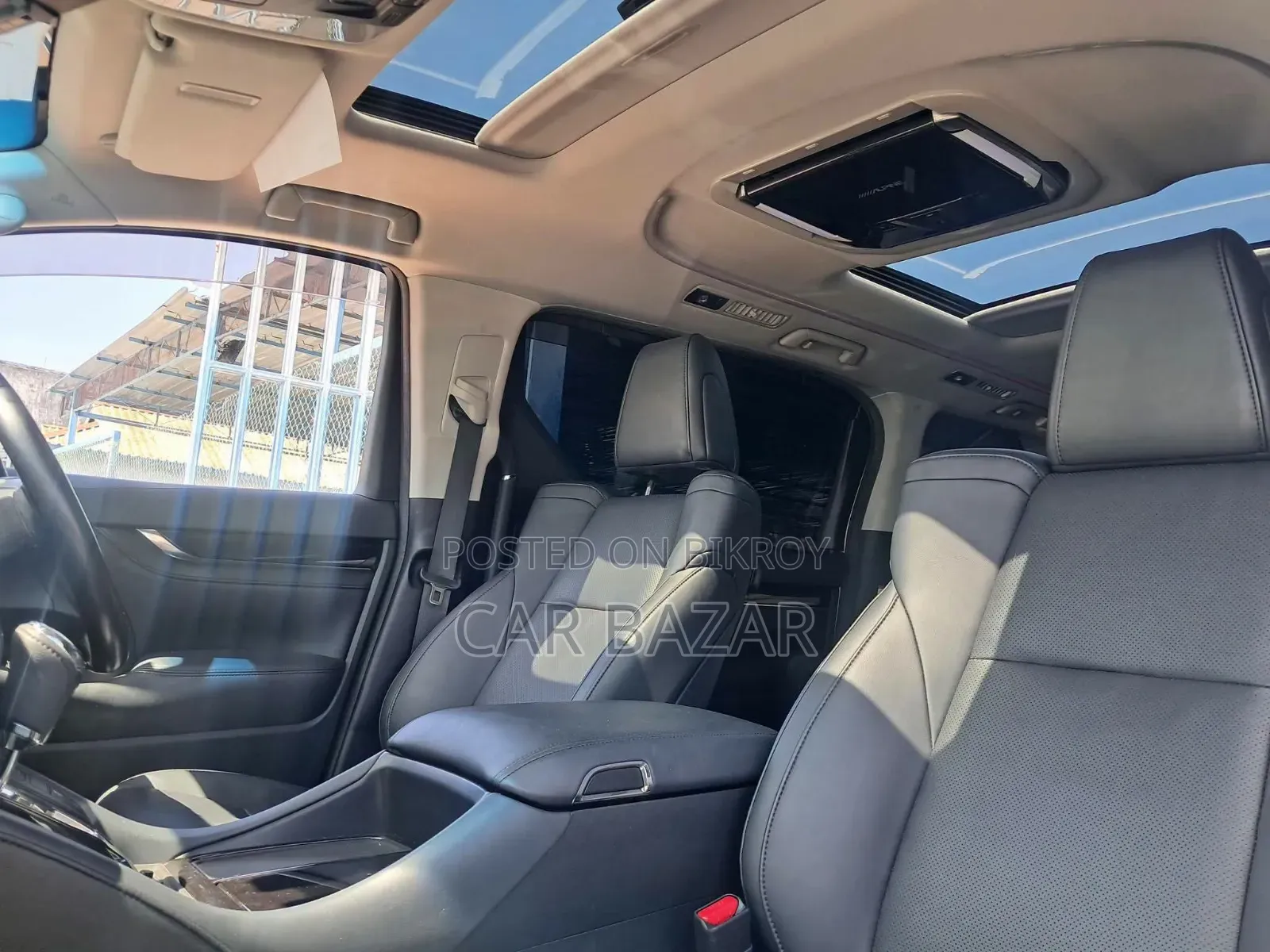 Toyota Alphard 2.5 Hybrid AWD 2020 White
