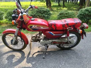 Honda 2002 Red