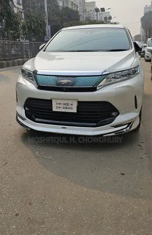 টয়োটা হ্যারিয়ার ২.০ ২০১৮ পার্ল