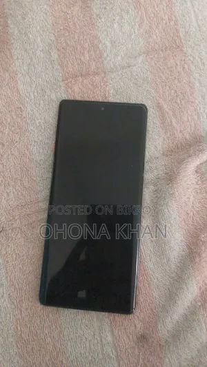 New Tecno Camon 40 256 GB Silver