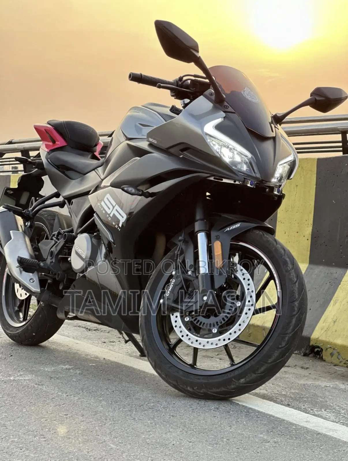 সিএফমটো ৩০০এসআর ২০২৫ কালো