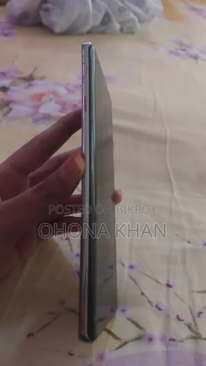 New Tecno Camon 40 256 GB Silver
