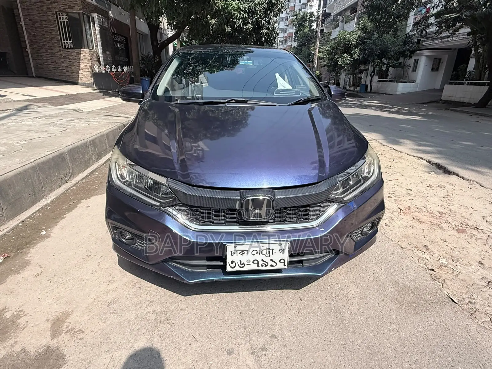 হোন্ডা গ্রেস ১.৫ হাইব্রিড এডব্লিউডি ২০১৮ নীল