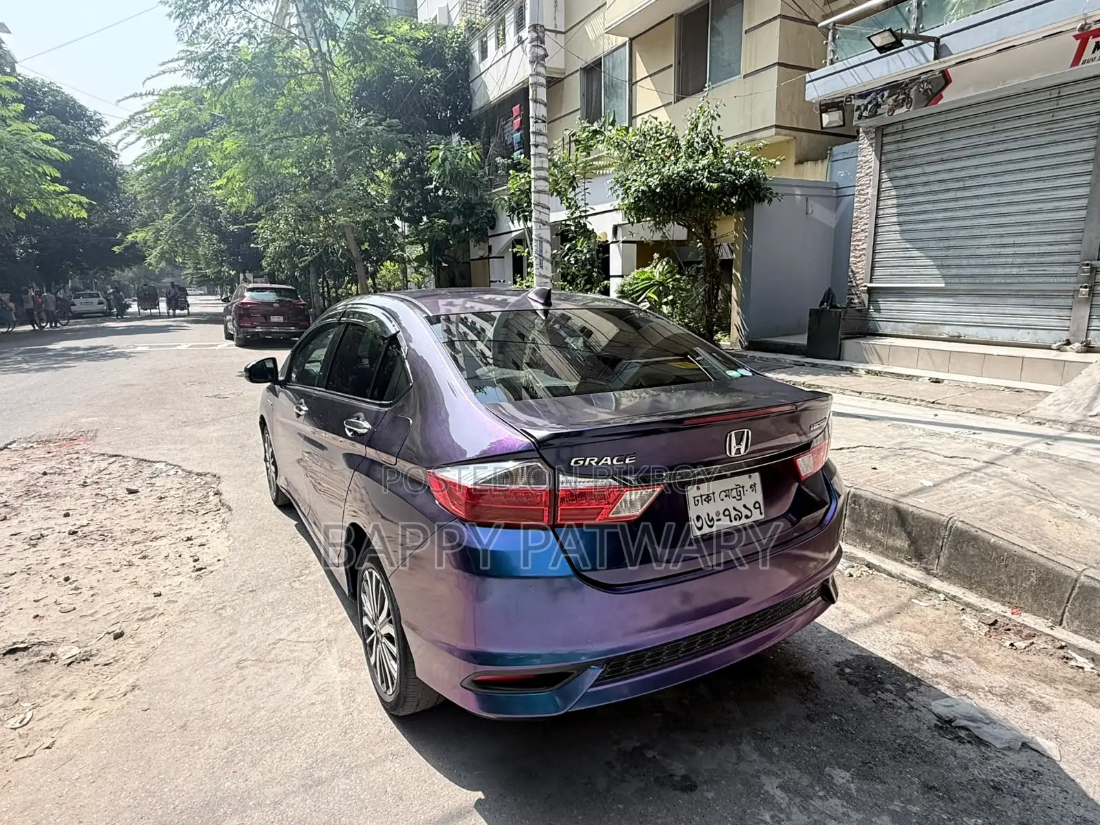 হোন্ডা গ্রেস ১.৫ হাইব্রিড এডব্লিউডি ২০১৮ নীল