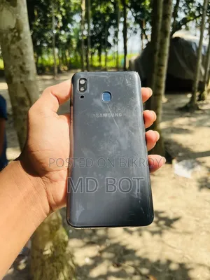 Samsung Galaxy A20 32 GB Gray