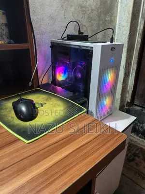 Desktop Computer MSI 8GB AMD Ryzen 3 SSD 128GB