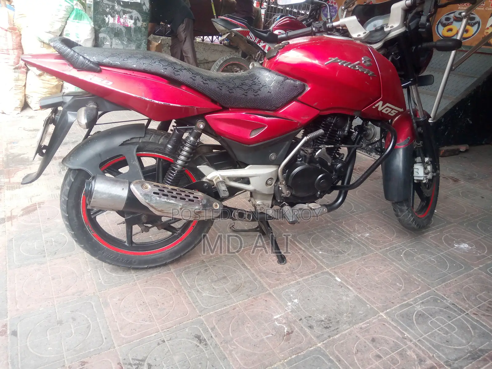 Bajaj Pulsar 150 2011 Red