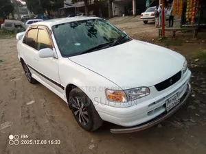 Toyota Corolla Automatic 1997 White