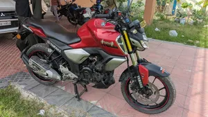 Yamaha FZS V3 2023 Red
