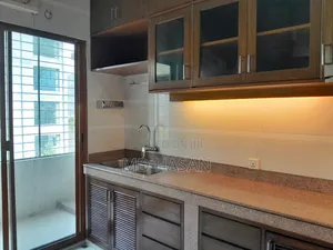 4bdrm Apartment in Gulshan for rent