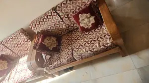 সোফা (সেগুন কাঠের)