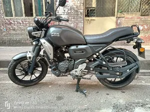 ইয়ামাহা এফজেড-এক্স ২০২২ কালো