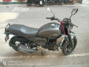 ইয়ামাহা এফজেড-এক্স ২০২২ কালো