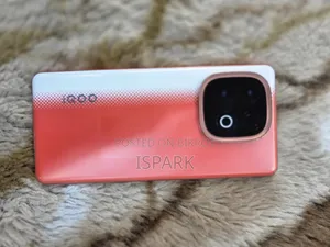 iQOO Neo11 256 GB Red